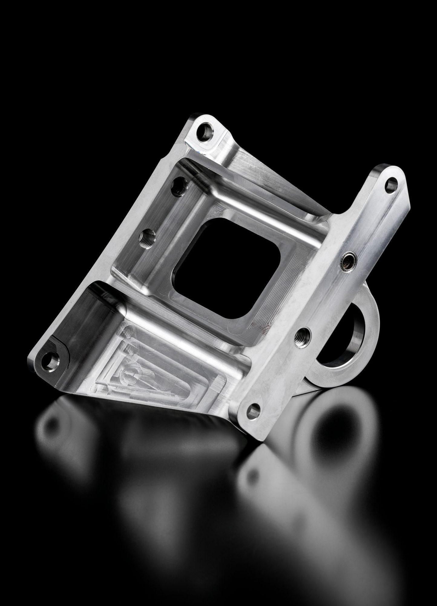 Bracket made from stainless steel for aerospace